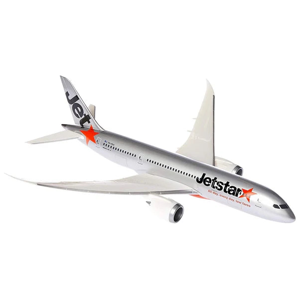 A model aircraft of the Jetstar Boeing 787-8, the scale is 1:200.